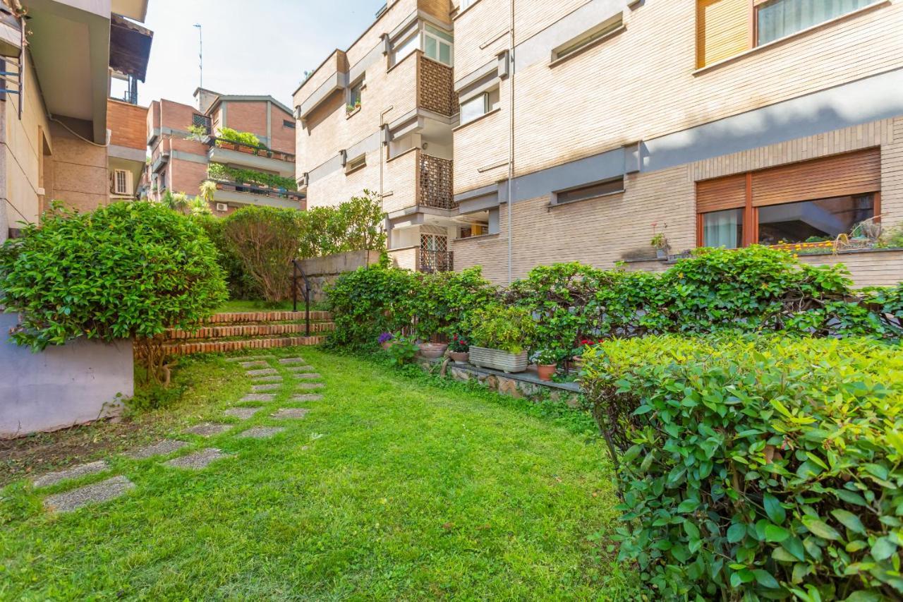 St Peters Garden 3 Bdr Apartment Рим Екстериор снимка